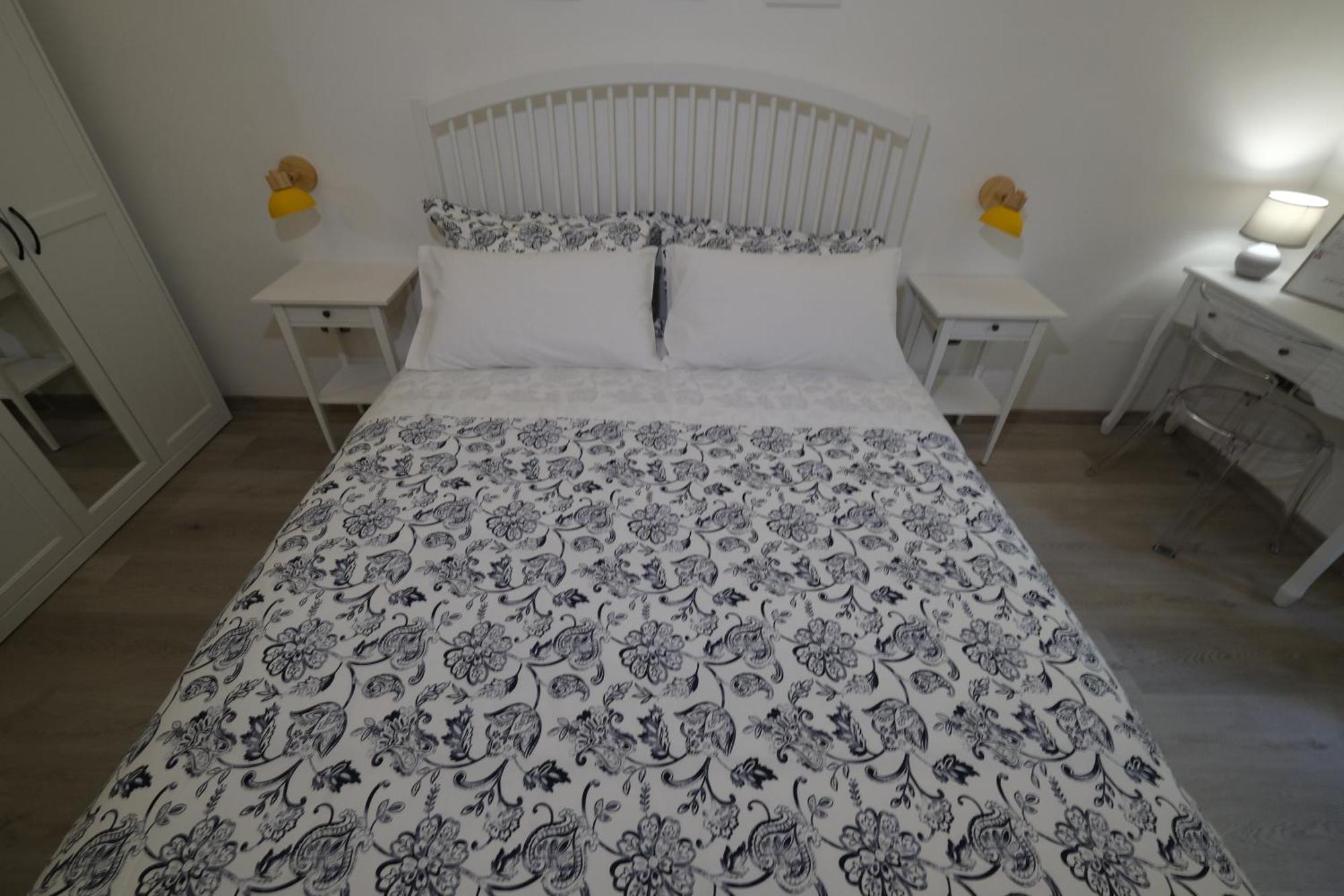 Il Poggiolo Fiorito Hotel ตารันโต ภายนอก รูปภาพ