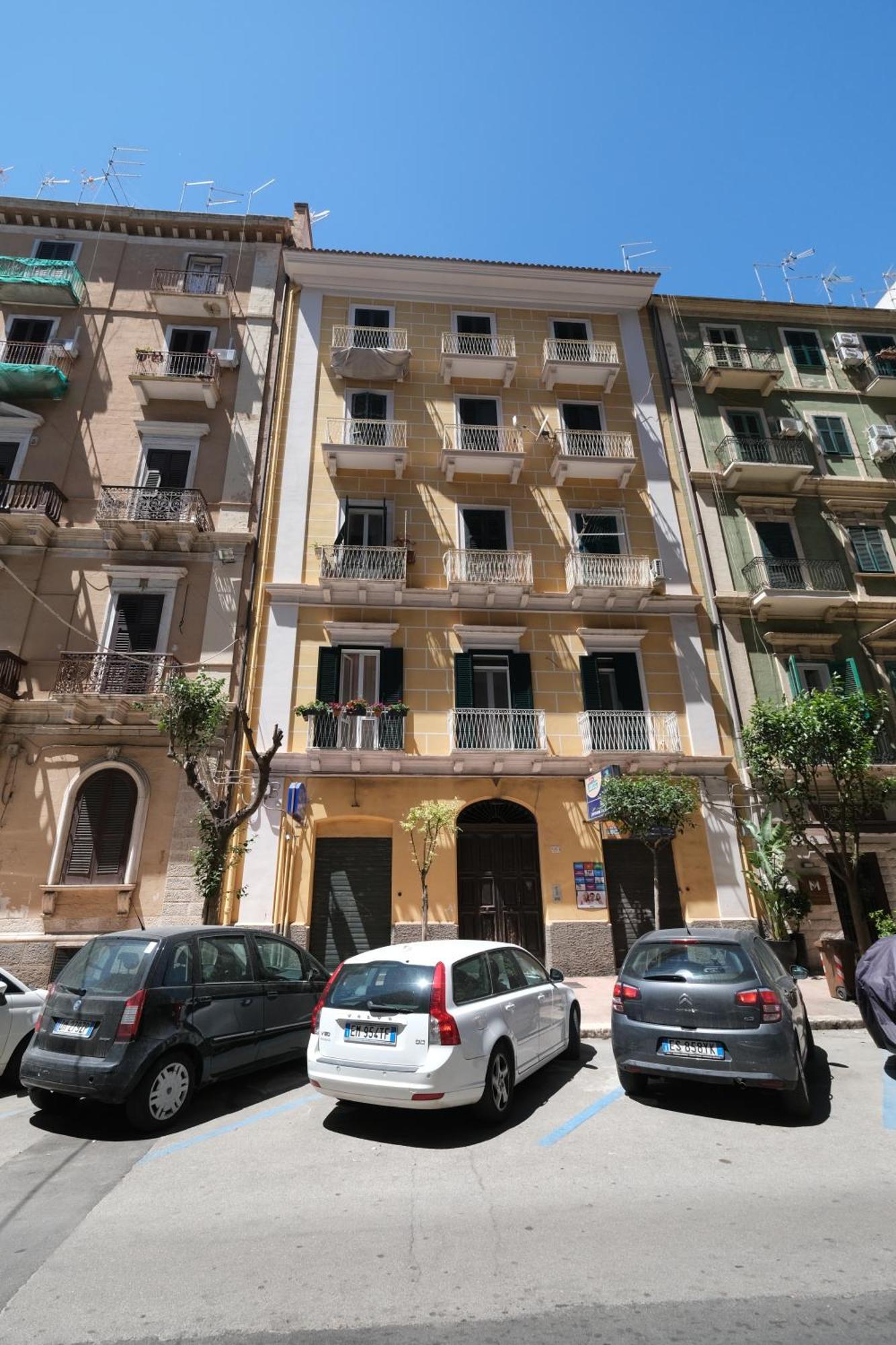 Il Poggiolo Fiorito Hotel ตารันโต ภายนอก รูปภาพ