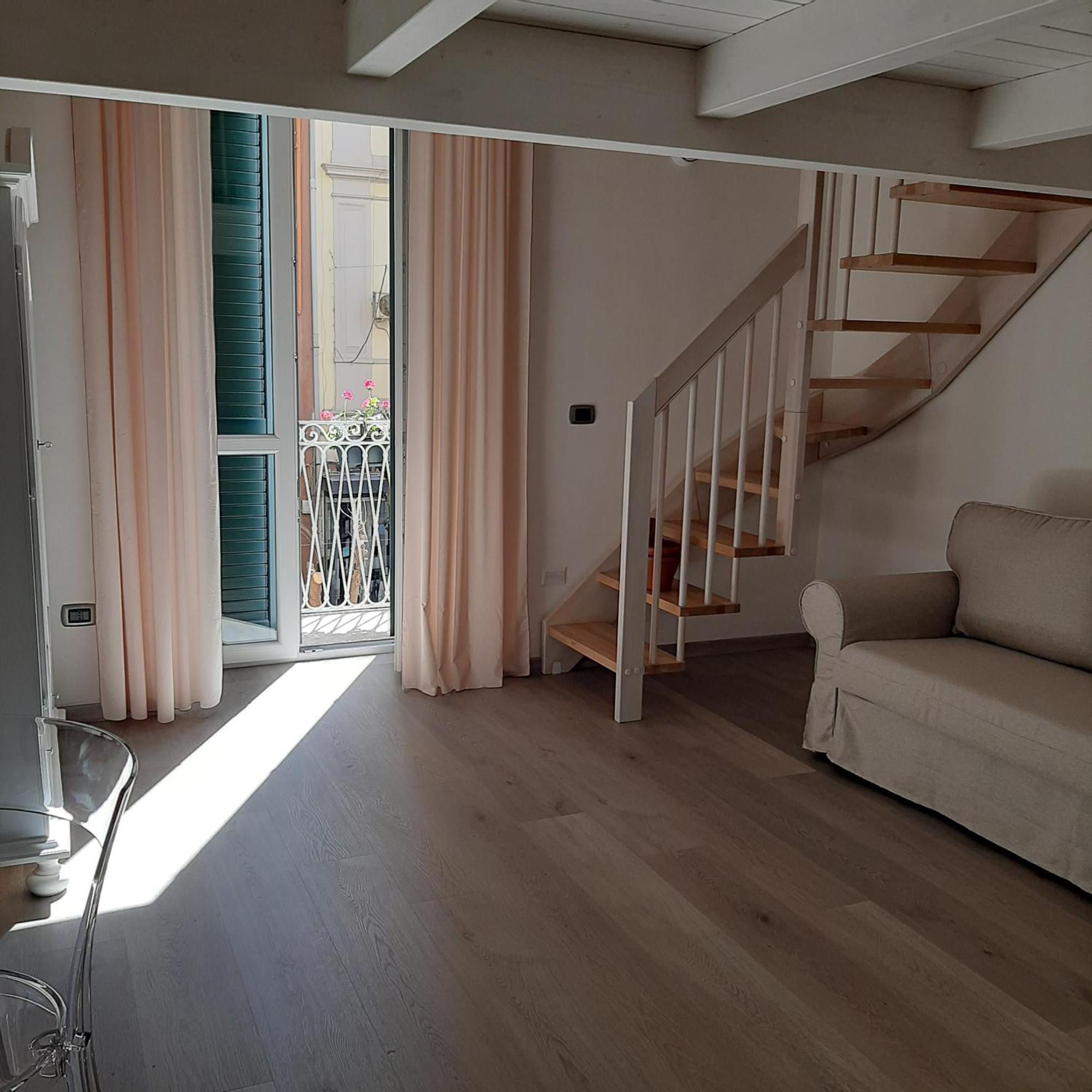 Il Poggiolo Fiorito Hotel ตารันโต ภายนอก รูปภาพ
